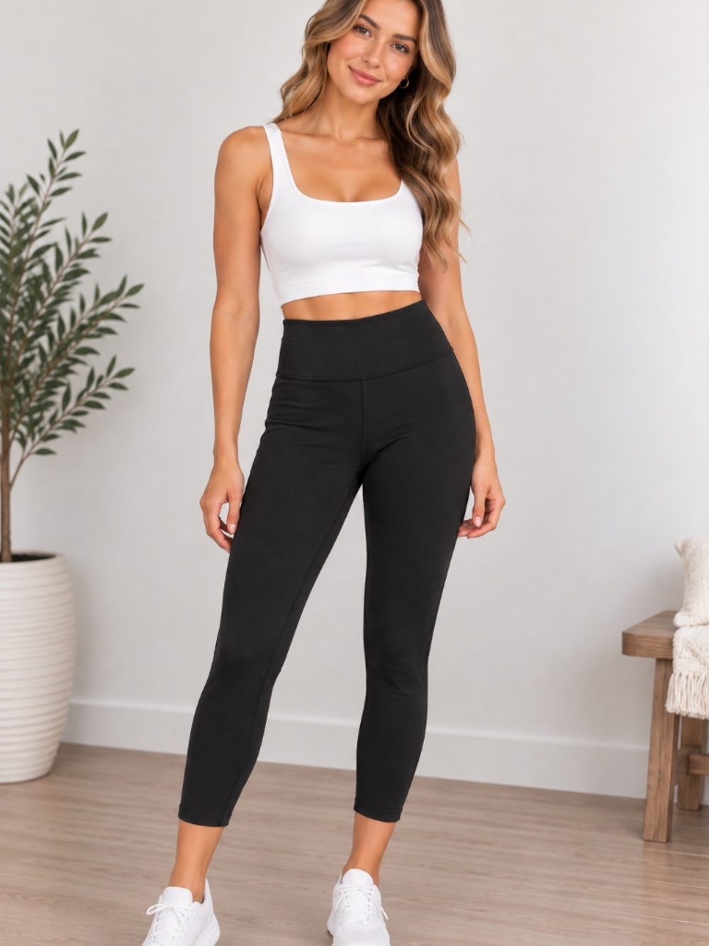 Lululemon Women’s Black 7/8 Leggings, size 6